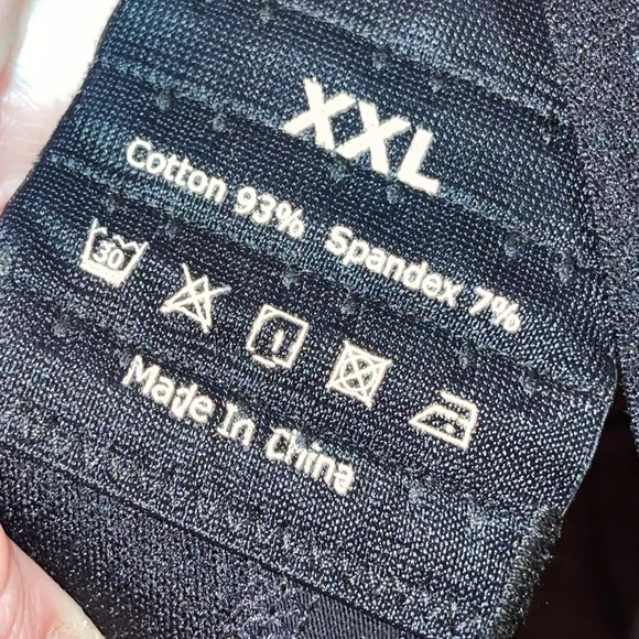 Momcozy Hands Free Pumping And Nursing Bra - Picture 9 of 9